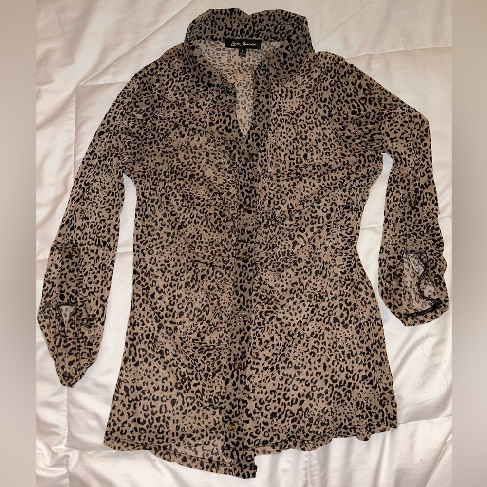 Love Maven Leopard Print Button-Up Top Blouse Women’s Small